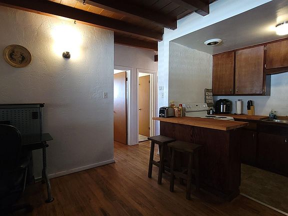 2nd image of 677 E Stephens Ave