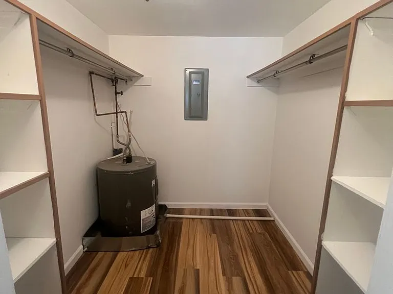 628 Steele Street — Photo 9