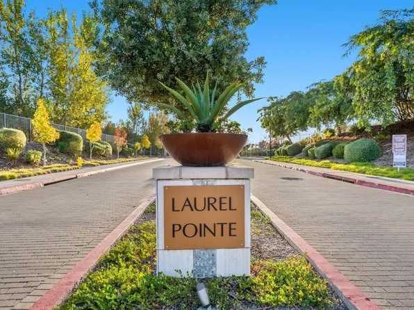 533 Adobe Estates Dr, Vista, CA 92083
