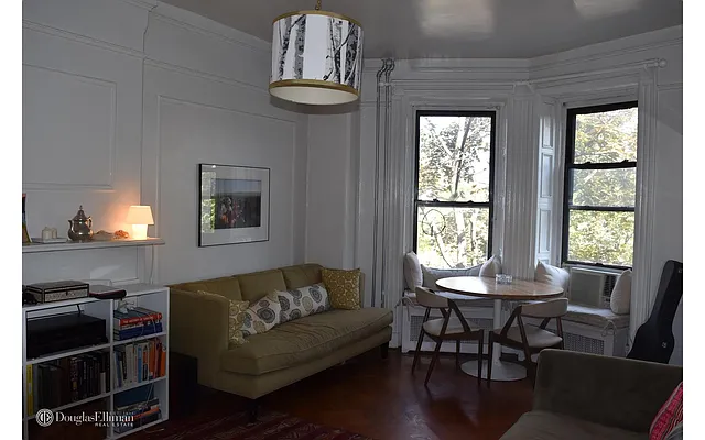 Rented by Douglas Elliman | media 26