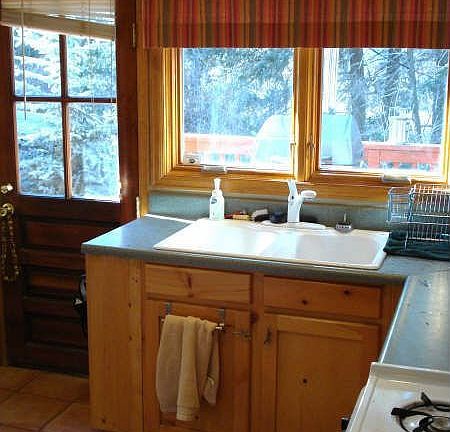 Tile floor and Backsplash in Kitch