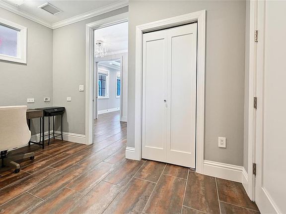 4th image of 433 5th St S