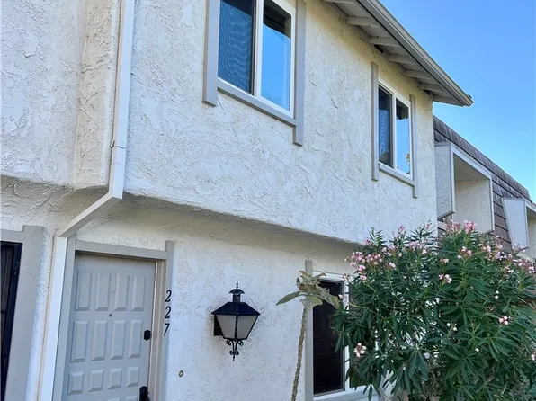 227 Green Heath Pl, Thousand Oaks, CA 91361