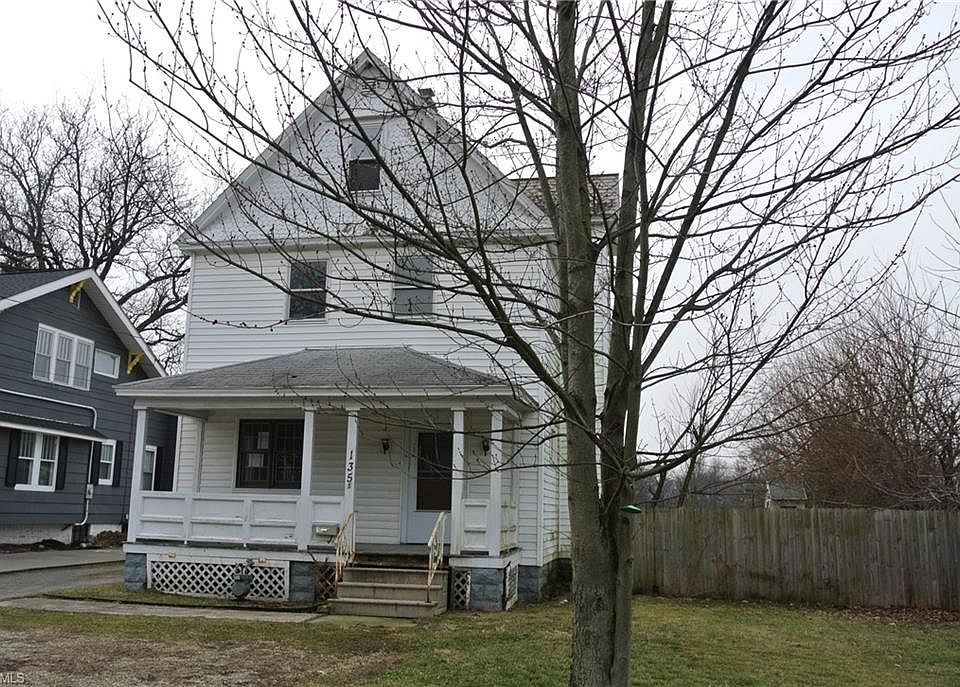 1st image of 1351 East Ave