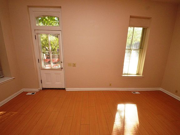 5th image of 1045 Ann Ave #B