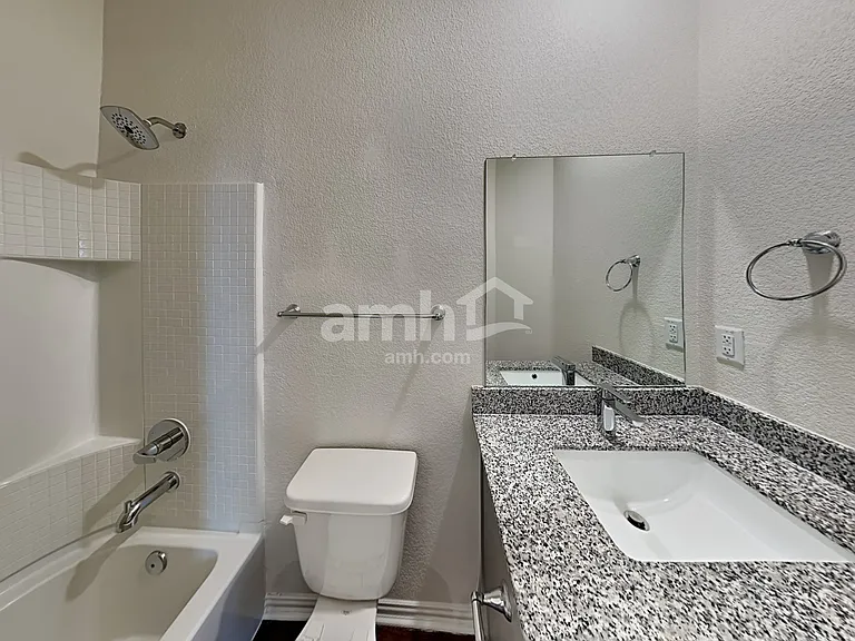 2714 Brogan Crk — Photo 12