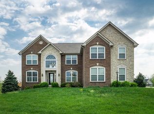 2372 Summerwoods Dr, Hebron, KY 41048