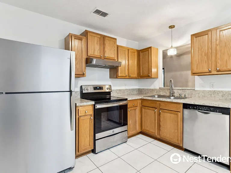 1729 Crescent Rd — Photo 12