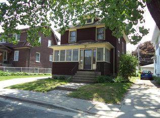 34 Highland St, Hammond, IN 46320