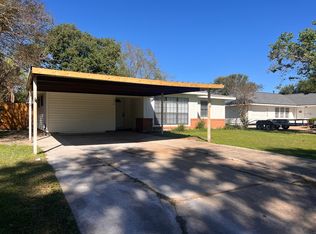 1534 14th Ave N, Texas City, TX 77590