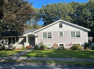 30 Linwood Rd, Wellesley, MA 02481