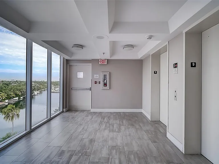 2401 Collins Ave #904 — Photo 19