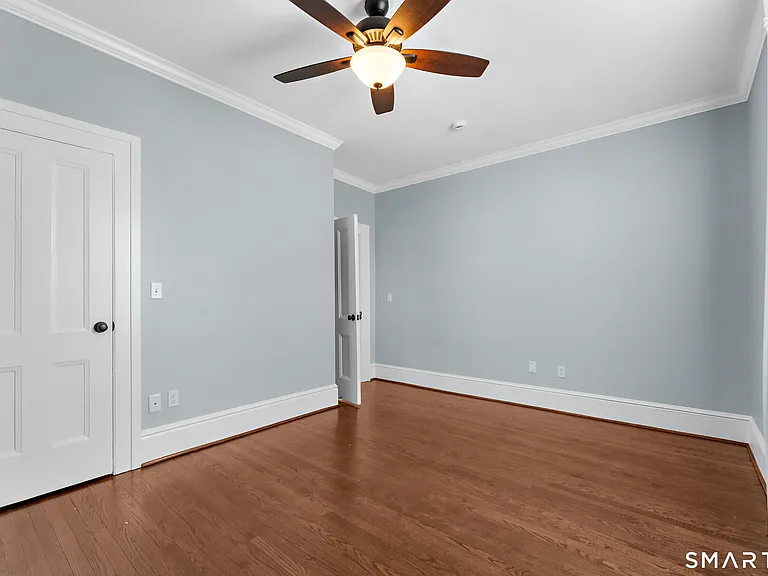 324 Main St #2 — Photo 10