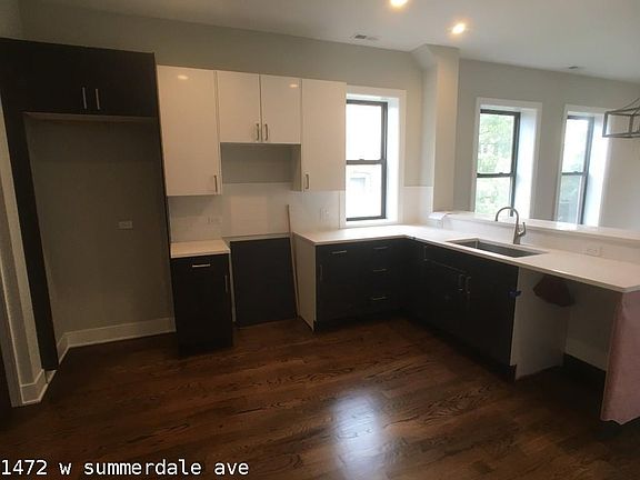 5th image of 1472 W Summerdale Ave #1025