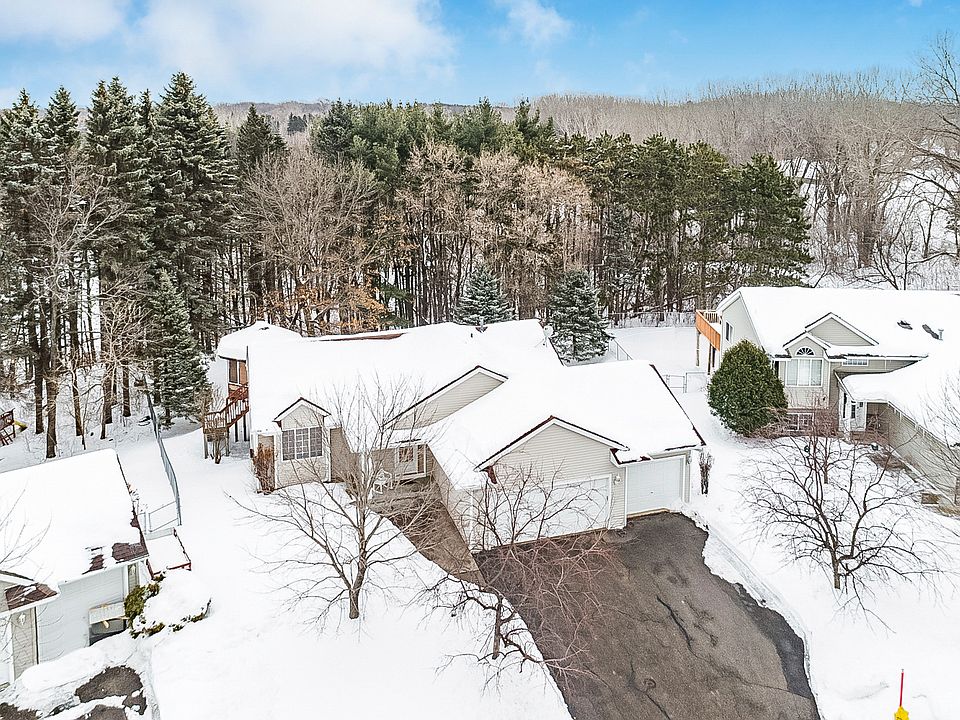 1st image of 327 Parkview Ln S