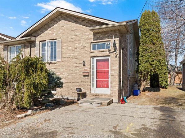 8080 Menard St, Windsor, ON N8S 4T5