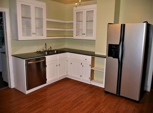 902 Griffith Ave, Aurora, MO 65605