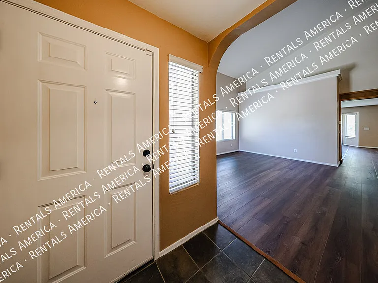 23808 N Tayrien Ln — Photo 5