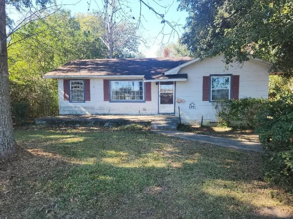 1636 S Alice St, Dothan, AL 36301