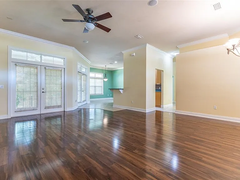 2429 NW 93rd St — Photo 5