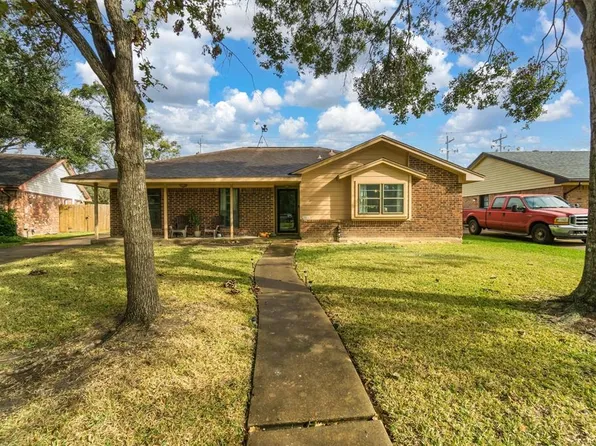 1904 Sunset Court, League City, TX 77573
