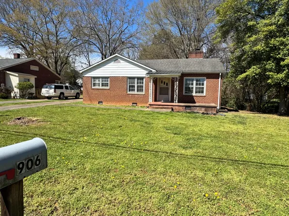 906 Mark Dr, Shelby, NC 28152