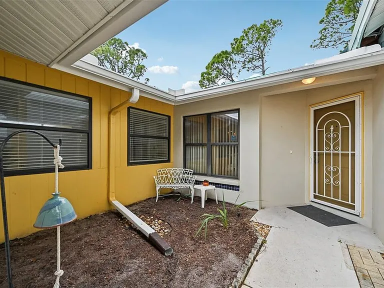 227 Southampton Dr #289 — Photo 3