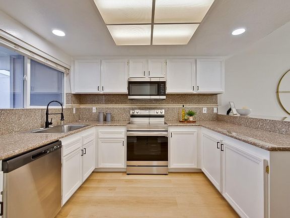 5th image of 1438 Millich Ln