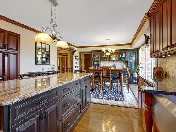 5th image of 48210 Lake Valley Dr