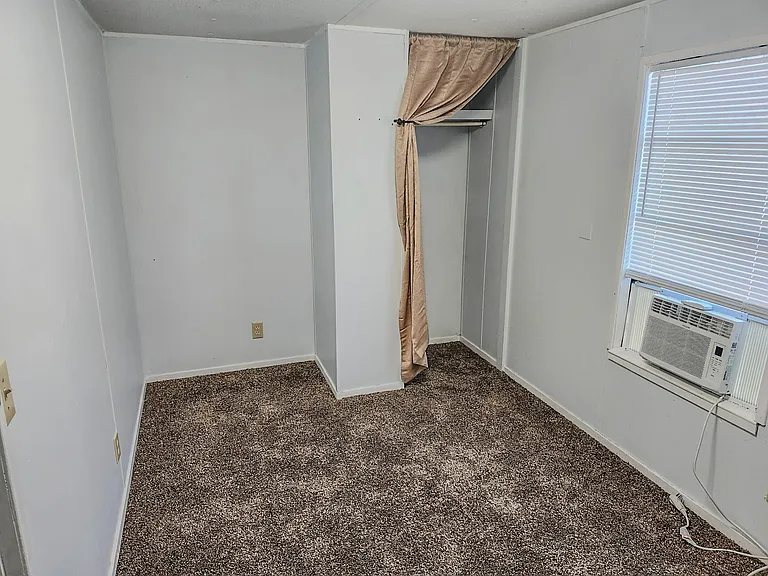 316 SW Cullen Ave — Photo 5