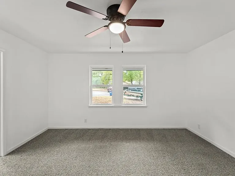 517 Gaye Ct — Photo 6