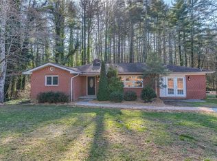 1210 W Blue Ridge Rd, Flat Rock, NC 28731
