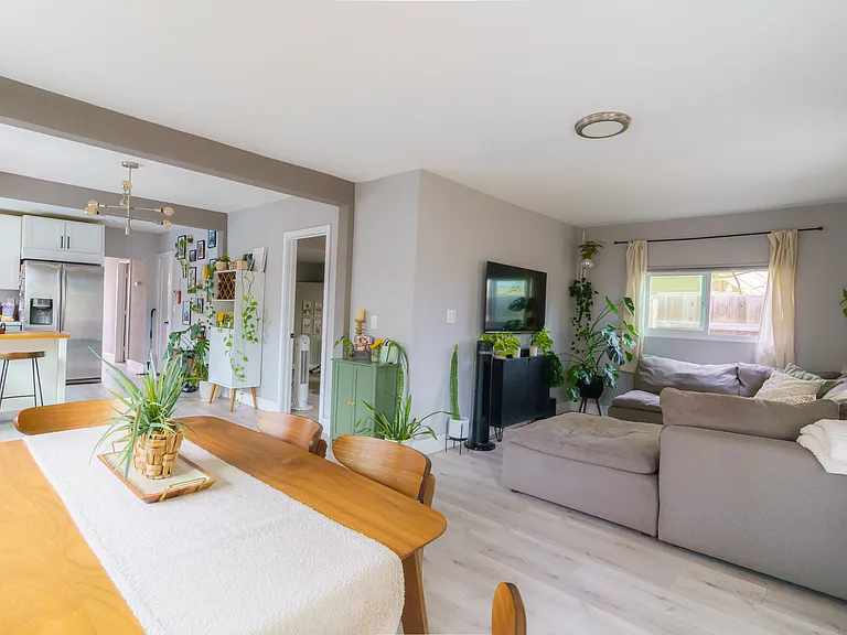 4336 Wilson Ave — Photo 4