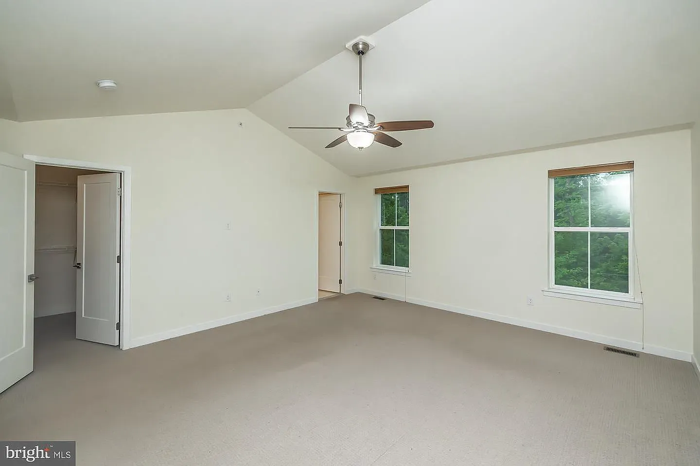3 bed, 2212 sqft, $3,300 — Photo 1
