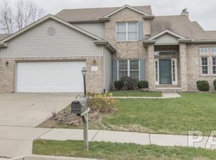2330 W Murphy Dr, Dunlap, IL 61525