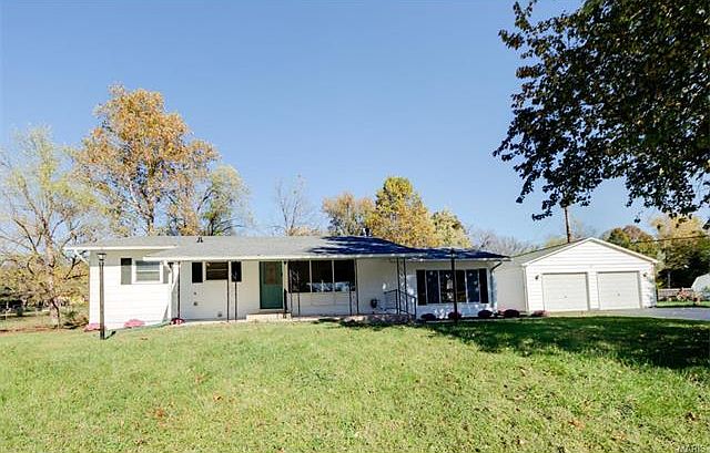 1st image of 805 Crestland Dr