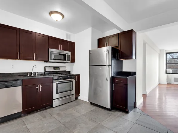 99 Lafayette Avenue image 4 of 5