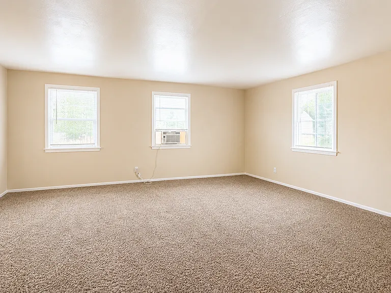 1275 Berrum Lane — Photo 6