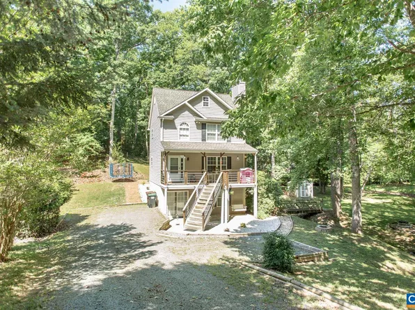 5 Bridlewood Dr, Palmyra, VA 22963
