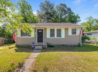 426 New River Dr, Jacksonville, NC 28540
