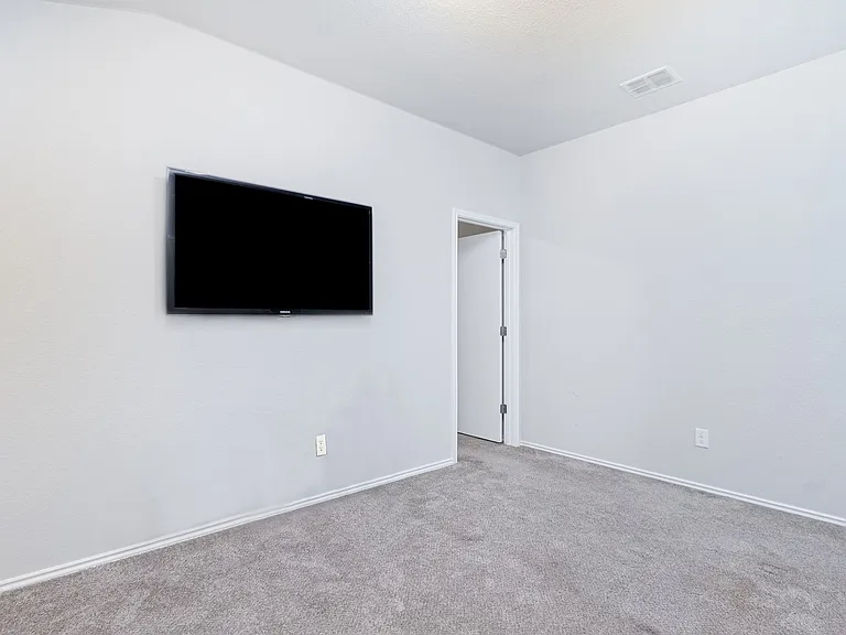 4614 Heathers Cross — Photo 15