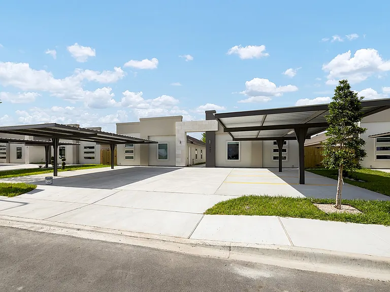 1907 W Violet Dr #2 — Photo 11