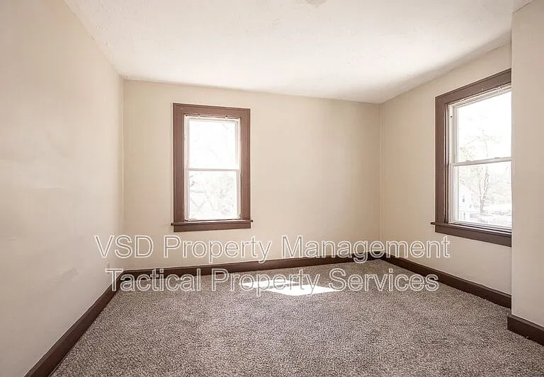 19101 Nitra Ave — Photo 11