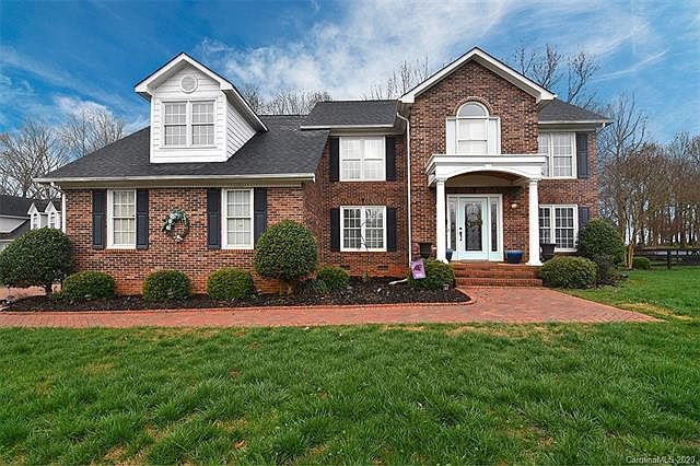 1st image of 8119 Wonderland Ct