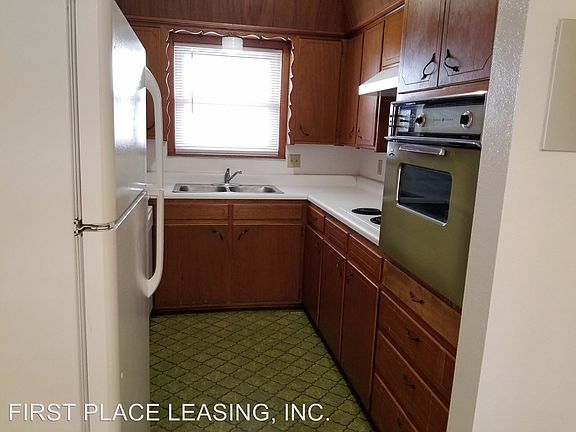 5th image of 1421 W 11th St
