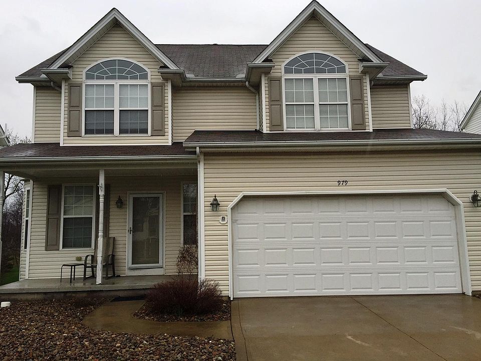 1st image of 979 Chadwick Ln