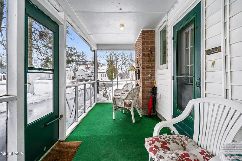 5th image of 5 Glenbrook Road