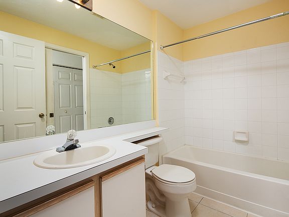 5th image of 6481 Aragon Way APT 108