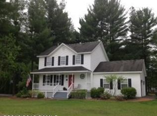 12 Peachtree Ln, Queensbury, NY 12804