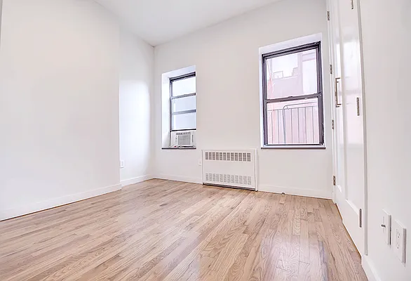 Rented by Urbane Brokerage | media 9